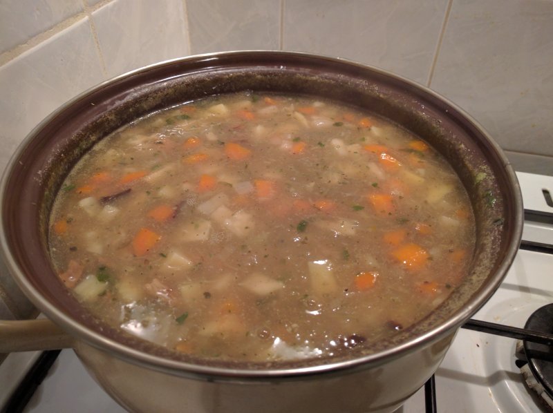 Bramboračka v hrnci