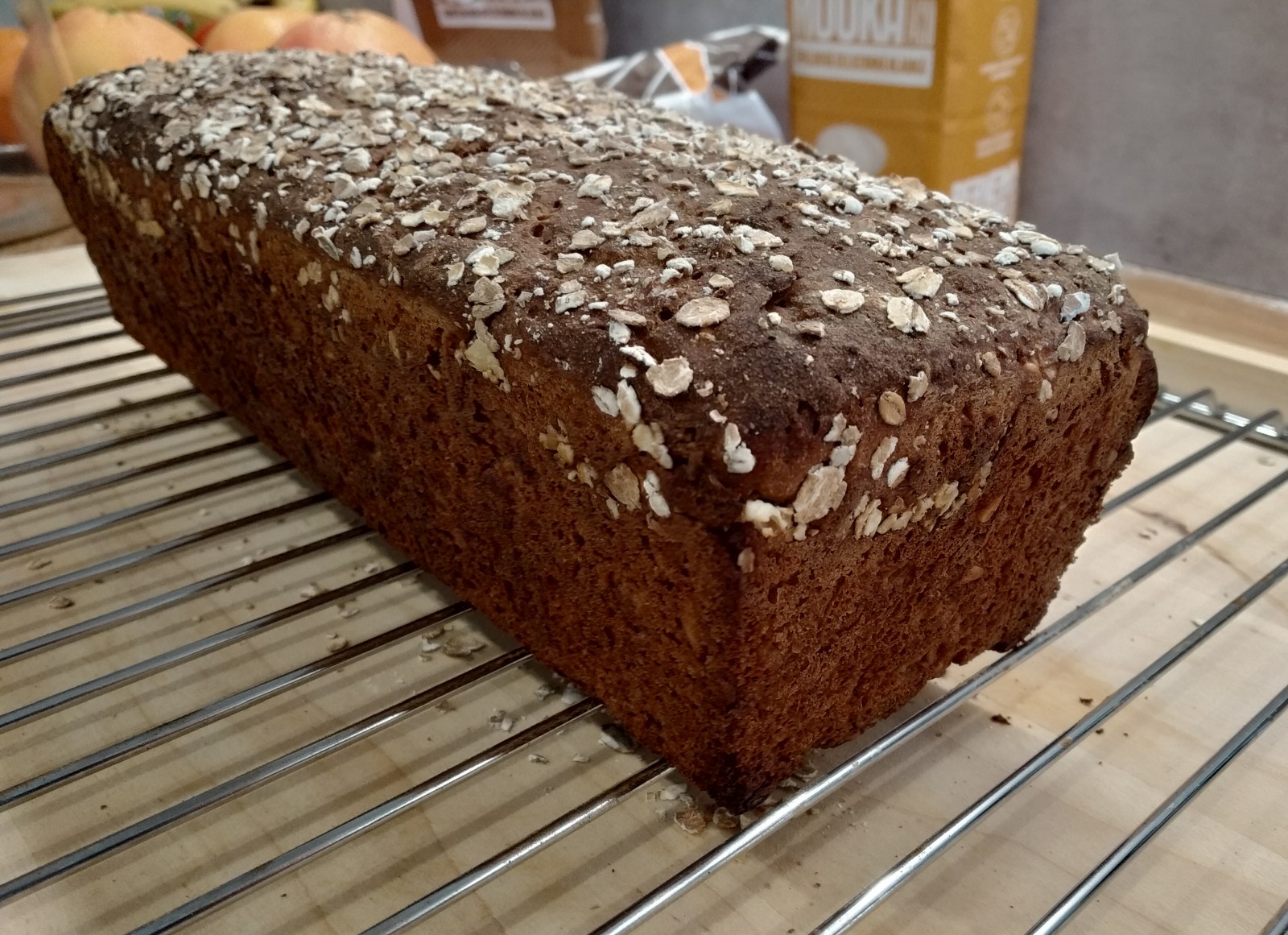 Celozrnný žitný chléb