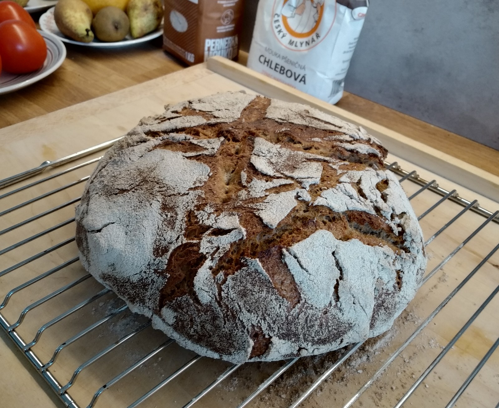 Pšenično-žitný chléb